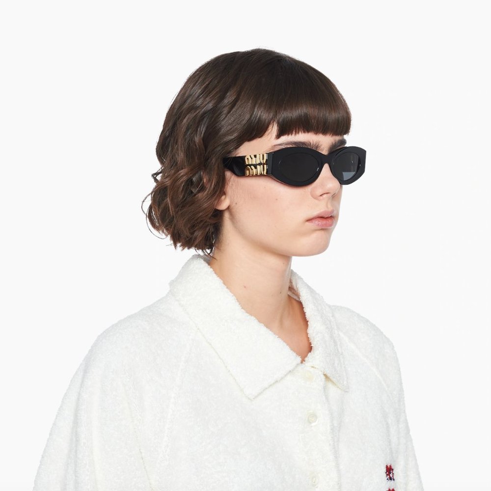 EUC Miu Miu 11WS (Black)